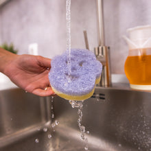 Načítať obrázok do zobrazovača galérie, Scrub Mommy® Špeciálna edícia Disney – Buzz Rakeťák