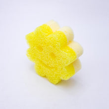 Načítať obrázok do zobrazovača galérie, Scrub Mommy Power Flower žltá (1 ks)